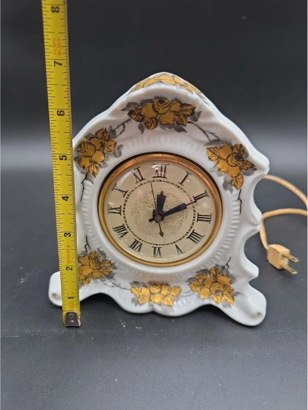 Vintage Porcelain W/ Gold Floral Pattern Lanshire Electric Mantel Clock Works